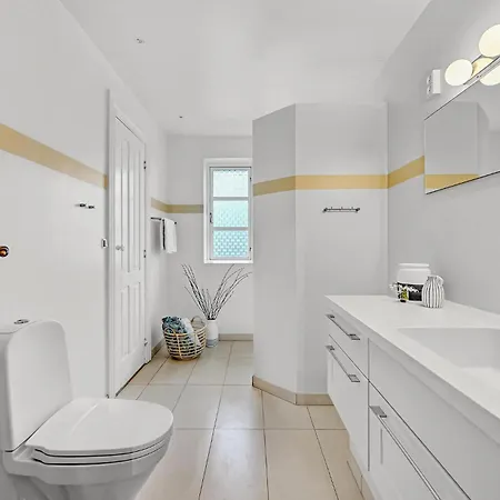 Stunning In Nyborg With Sauna ניבורג