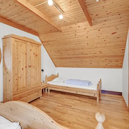 Stunning In Nyborg With Sauna Vakantiehuis *