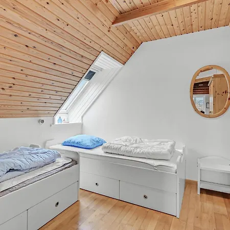 Vakantiehuis Stunning In Nyborg With Sauna Nyborg