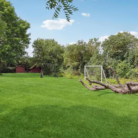 Stunning In Nyborg With Sauna בית נופש ניבורג